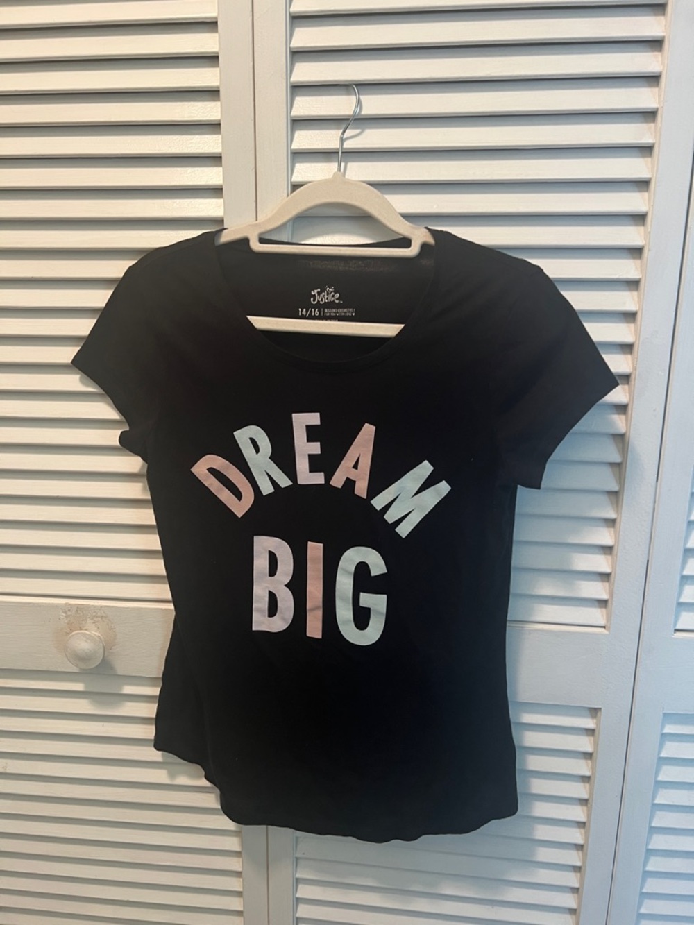 #1840** 'Dream Big' Graphic Tee-Shirt